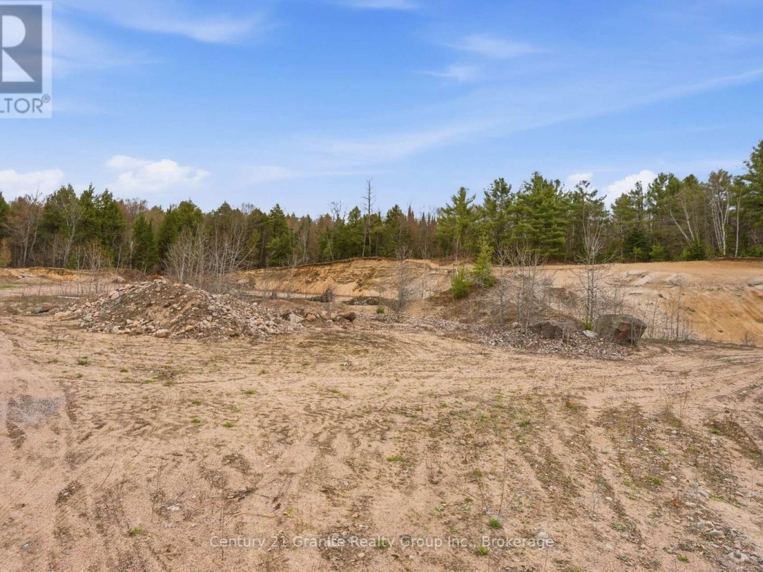 1314 HUNTER CREEK ROAD, Minden Hills (Lutterworth)