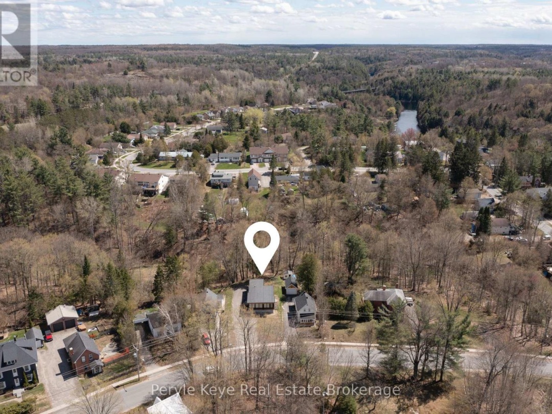 144 SHIER STREET, Bracebridge (Macaulay)