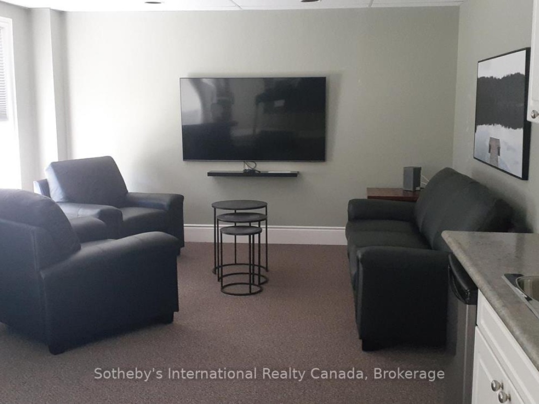 106 - 391 JAMES STREET W, 