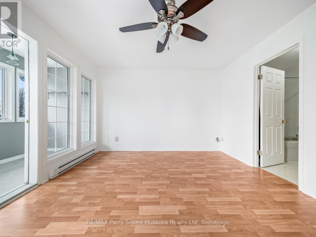 18 GEORGIAN BAY AVENUE, Parry Sound