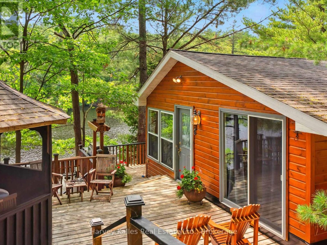 1078 MCKENZIE ROAD, Lake Muskoka