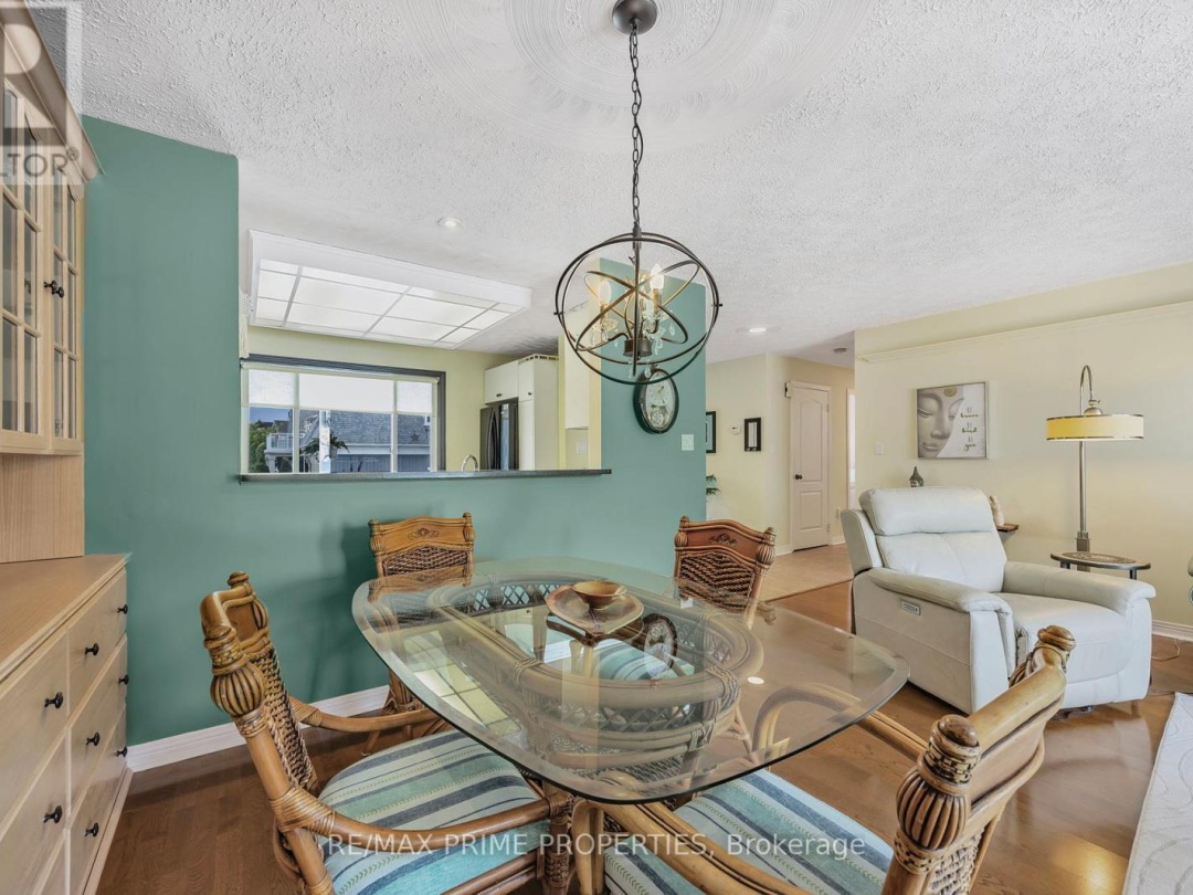 201 - 585 ATHERLEY ROAD, Lake Simcoe