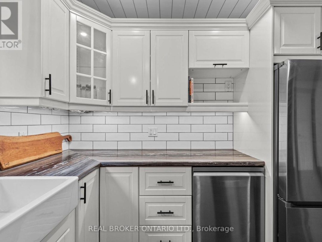 1401 NORTH SHORE ROAD, Algonquin Highlands (Stanhope)