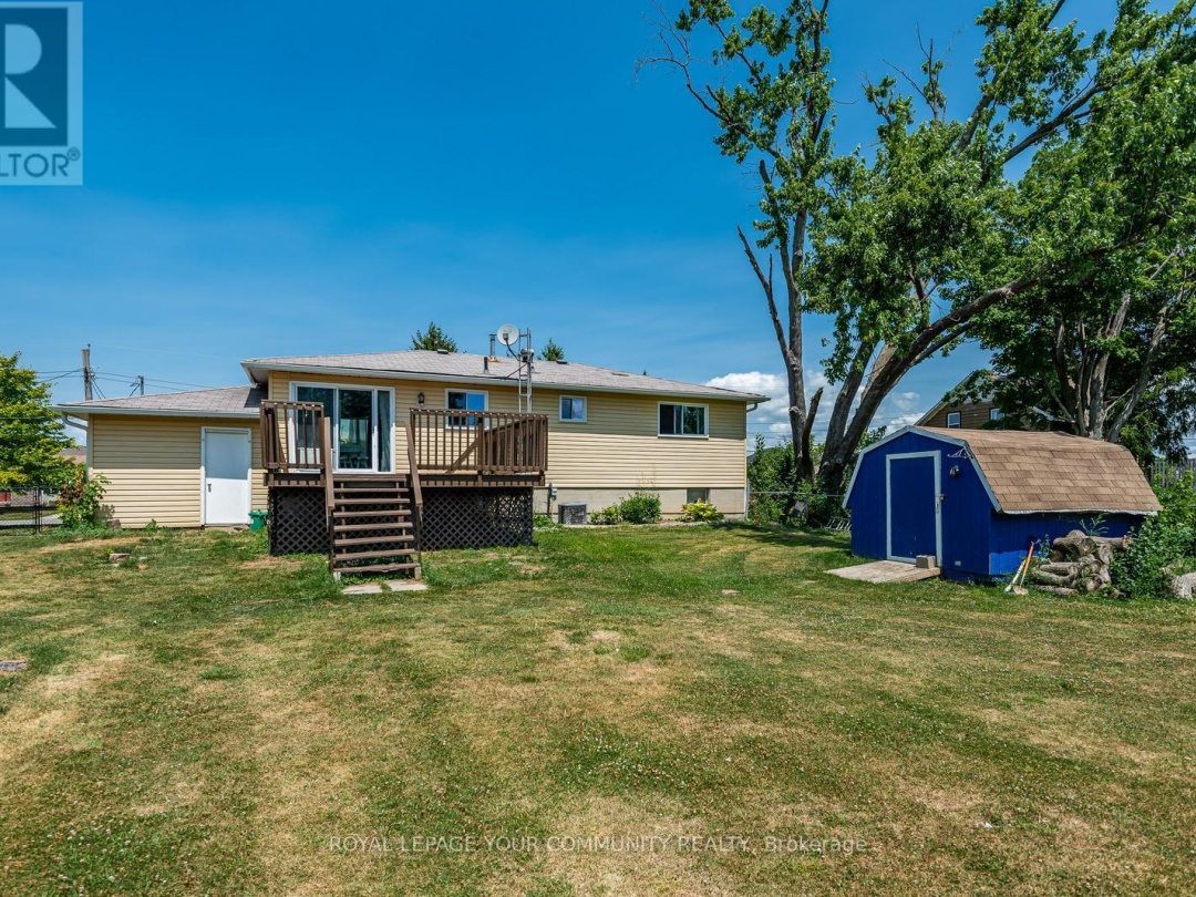 347 LAKELAND CRESCENT, 