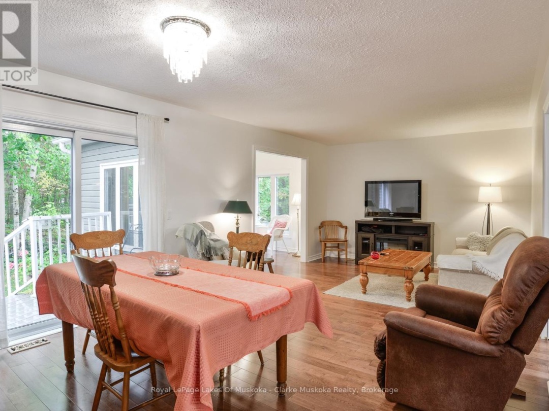 77 HEDGEWOOD LANE, 