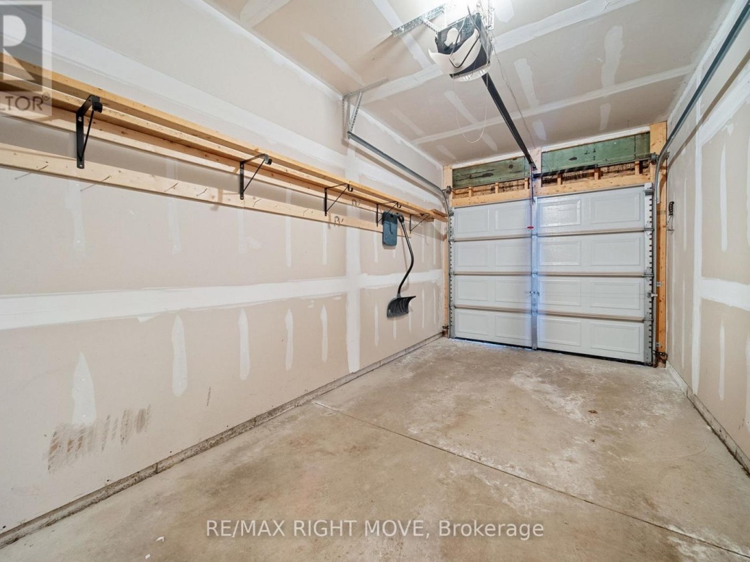 3 TAYLOR DRIVE, Orillia
