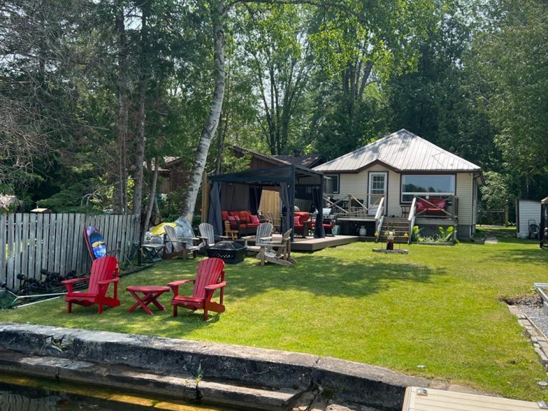 55 PARADISE ROAD, Trent-Severn Waterway