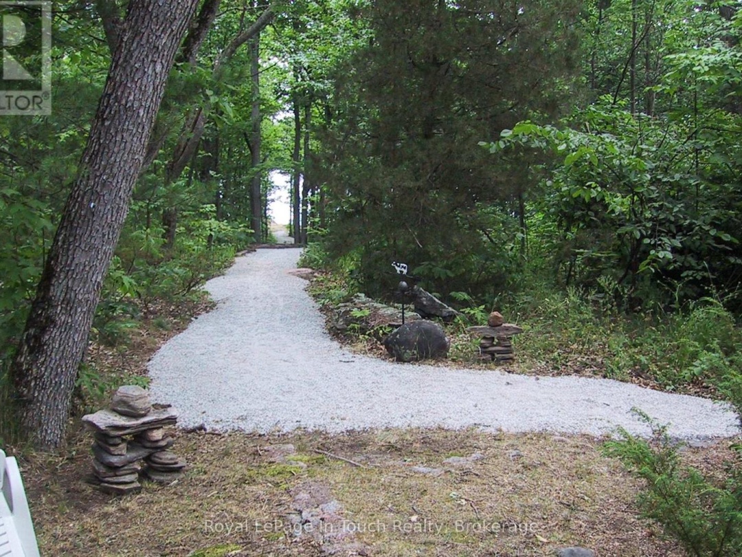 2 ISLAND 880, Georgian Bay