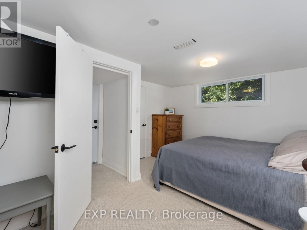 521 COTTAGE ROAD, 