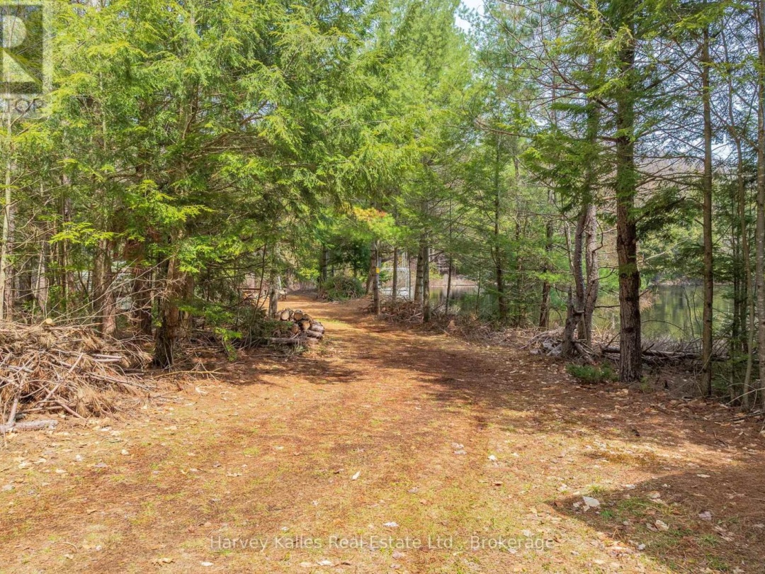 643B HIGHWAY 632, Pickering Lake