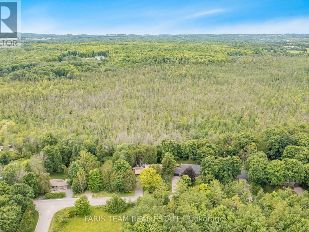 2900 Lakeshore Road E, Oro-Medonte