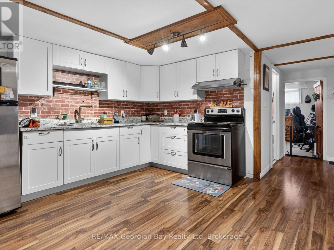 480 BRODERICK STREET, Tay (Port McNicoll)