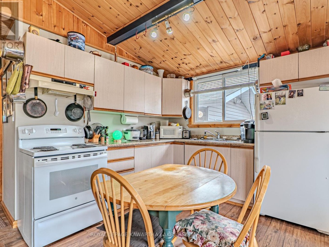 70 BLYTHE SHORE ROAD, Kawartha Lakes (Fenelon)