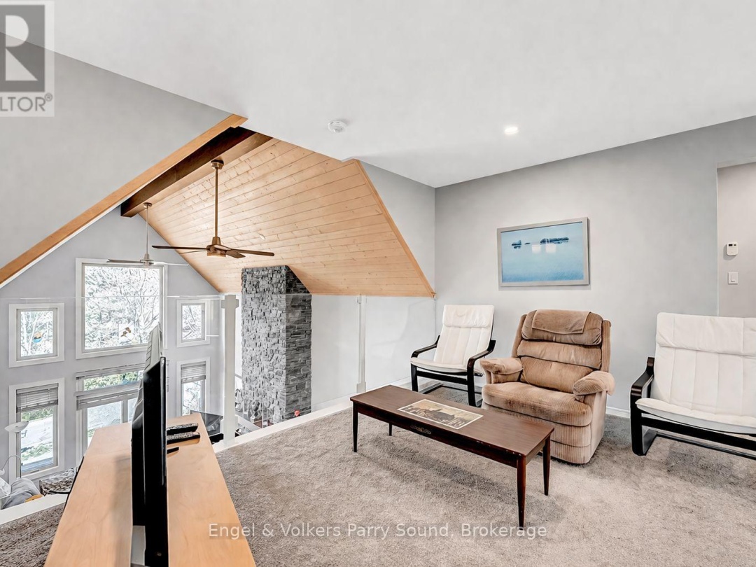 29 QUEEN STREET, Parry Sound