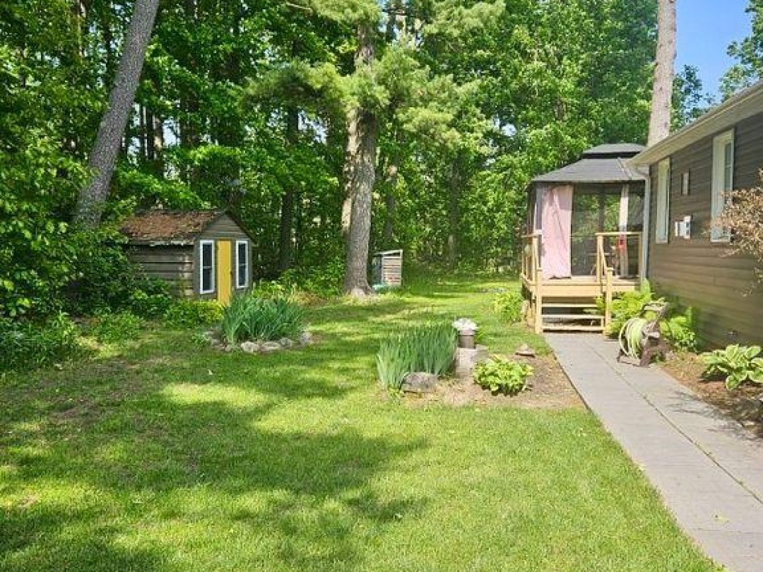 29 STINSONS BAY ROAD, Sturgeon Lake