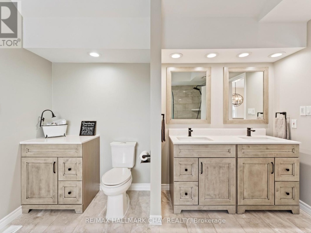 3285 ROCKCLIFFE COURT, Gloucester Pool