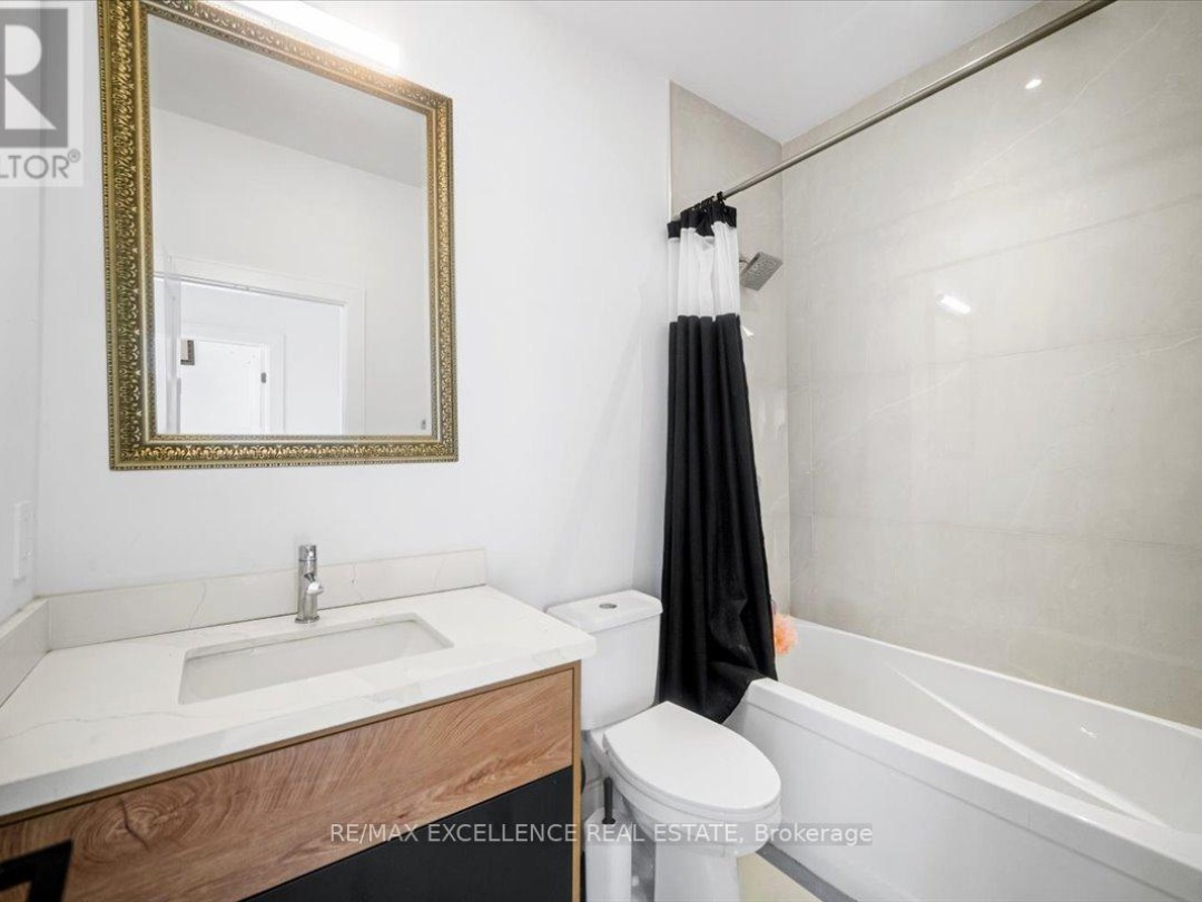 3717 QUAYSIDE DRIVE, Severn (West Shore)