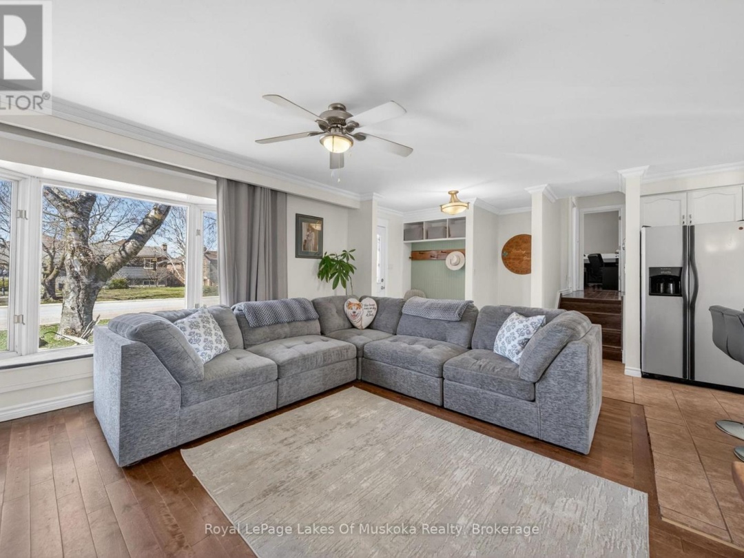 271 LAKELAND CRESCENT, Brock (Beaverton)