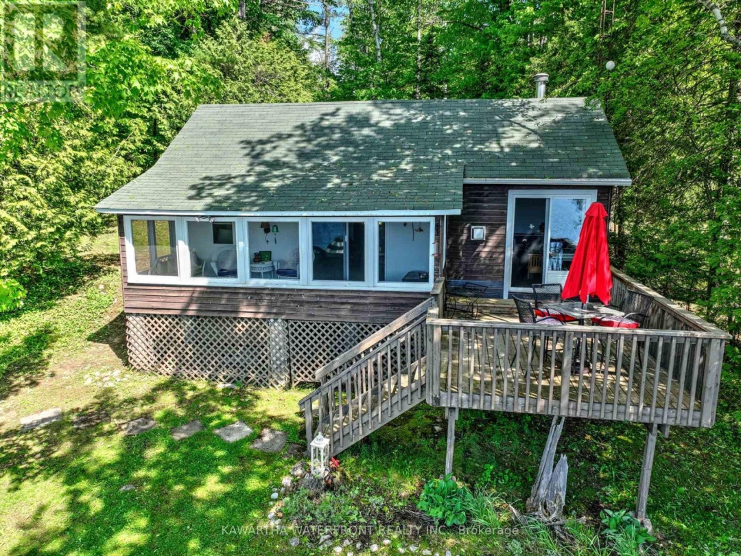 93 West Clear Bay Road, Crystal Lake