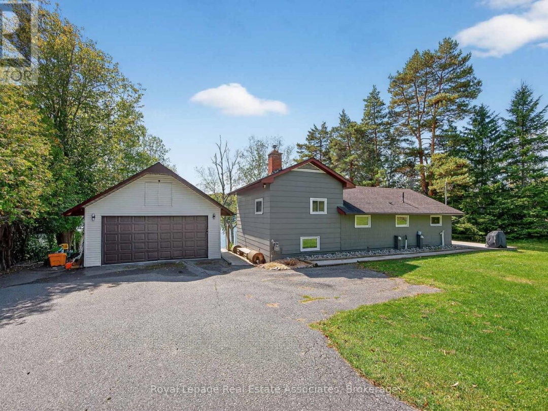 389 FALCON ROAD, Lake Vernon