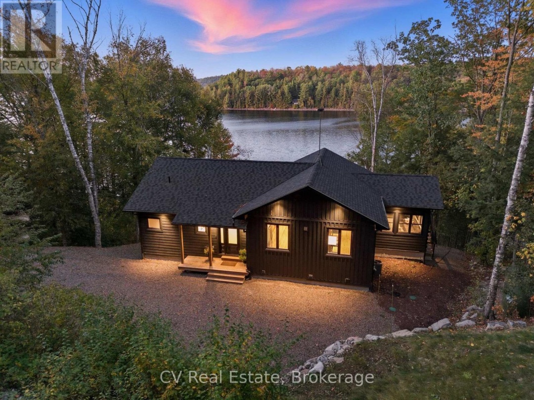 1399 BAYBREEZE LANE, Redstone Lake
