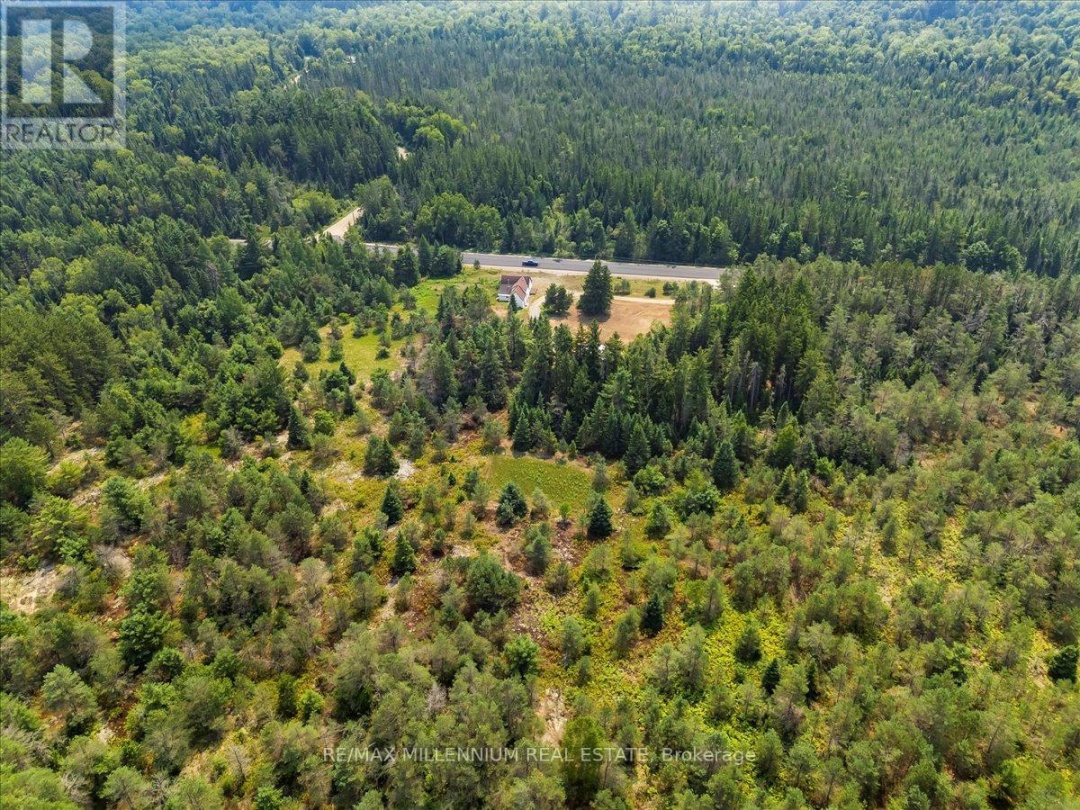 3529 HIGHWAY 118 E, Bracebridge (Oakley)