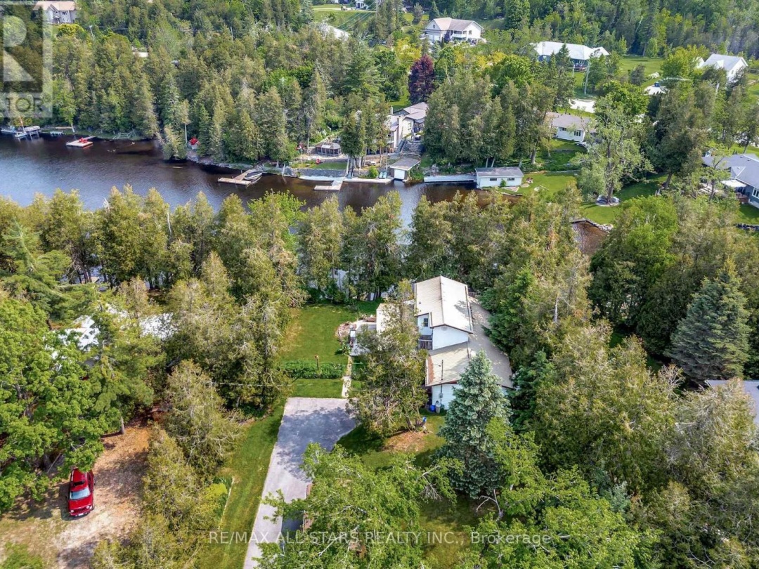 14 WYCHWOOD DRIVE E, Sturgeon Lake