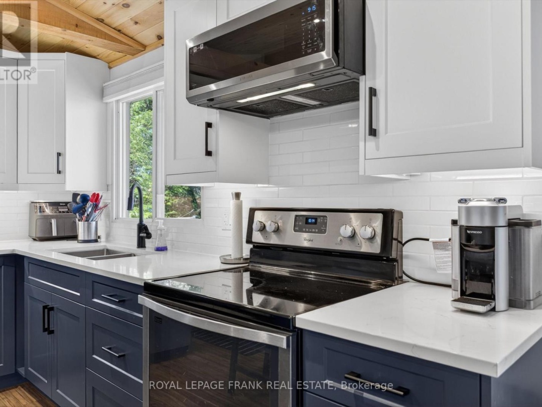 42 SUNSET COURT, Little Bald Lake