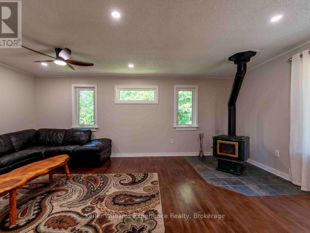 1496 UFFINGTON ROAD, 