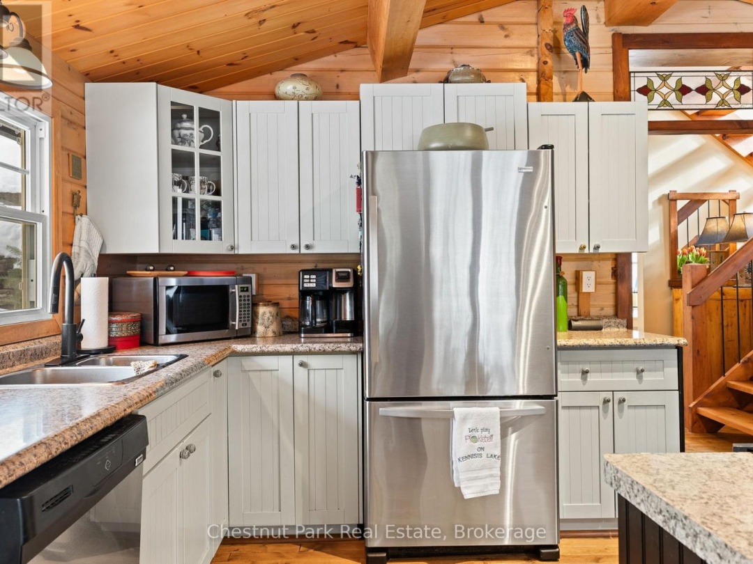 1173 WATTS ROAD, Kennisis Lake