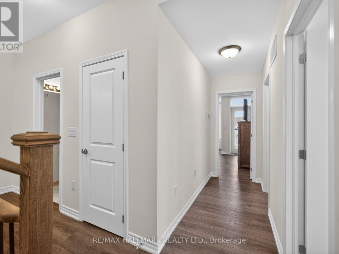 2 WYN WOOD LANE, Orillia