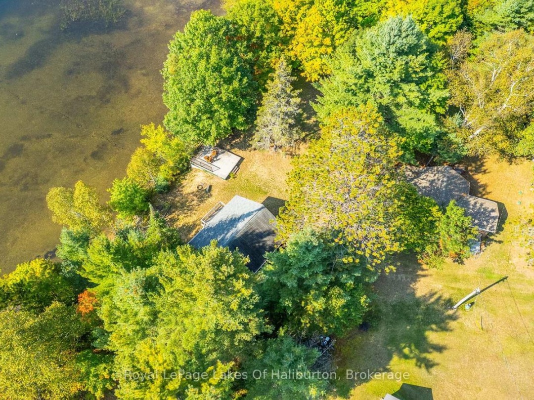 1070 FRANK'S LANE, Maple Lake