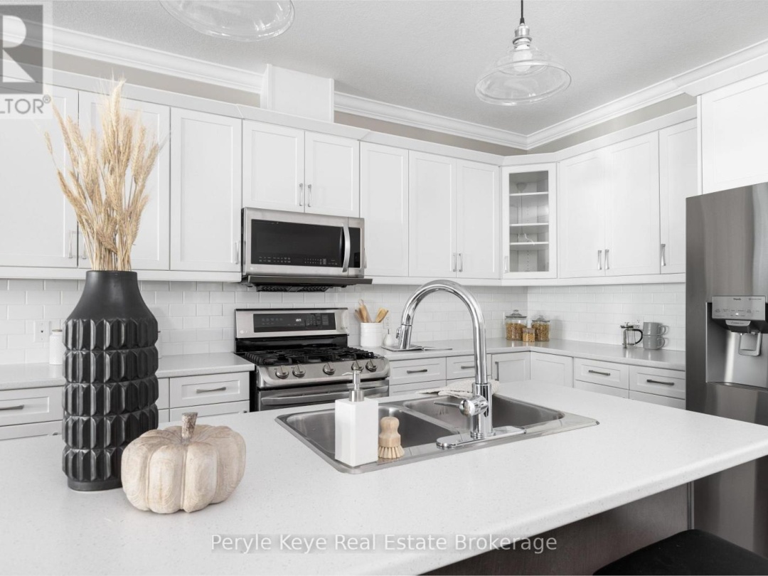 19 SERENITY PLACE CRESCENT, 