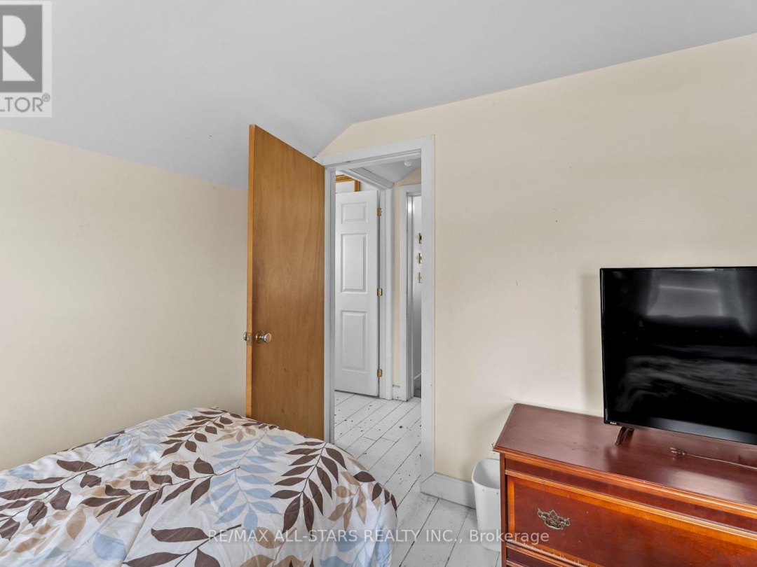 39 FRANCIS STREET W, Kawartha Lakes (Fenelon Falls)