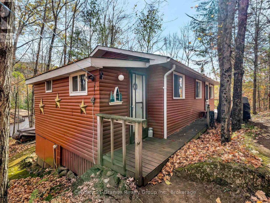 1081 CINNAMON LANE, Sharon Lake