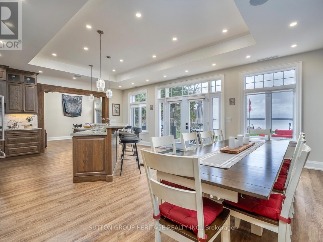 58 PIRATES GLEN DRIVE S, Pigeon Lake