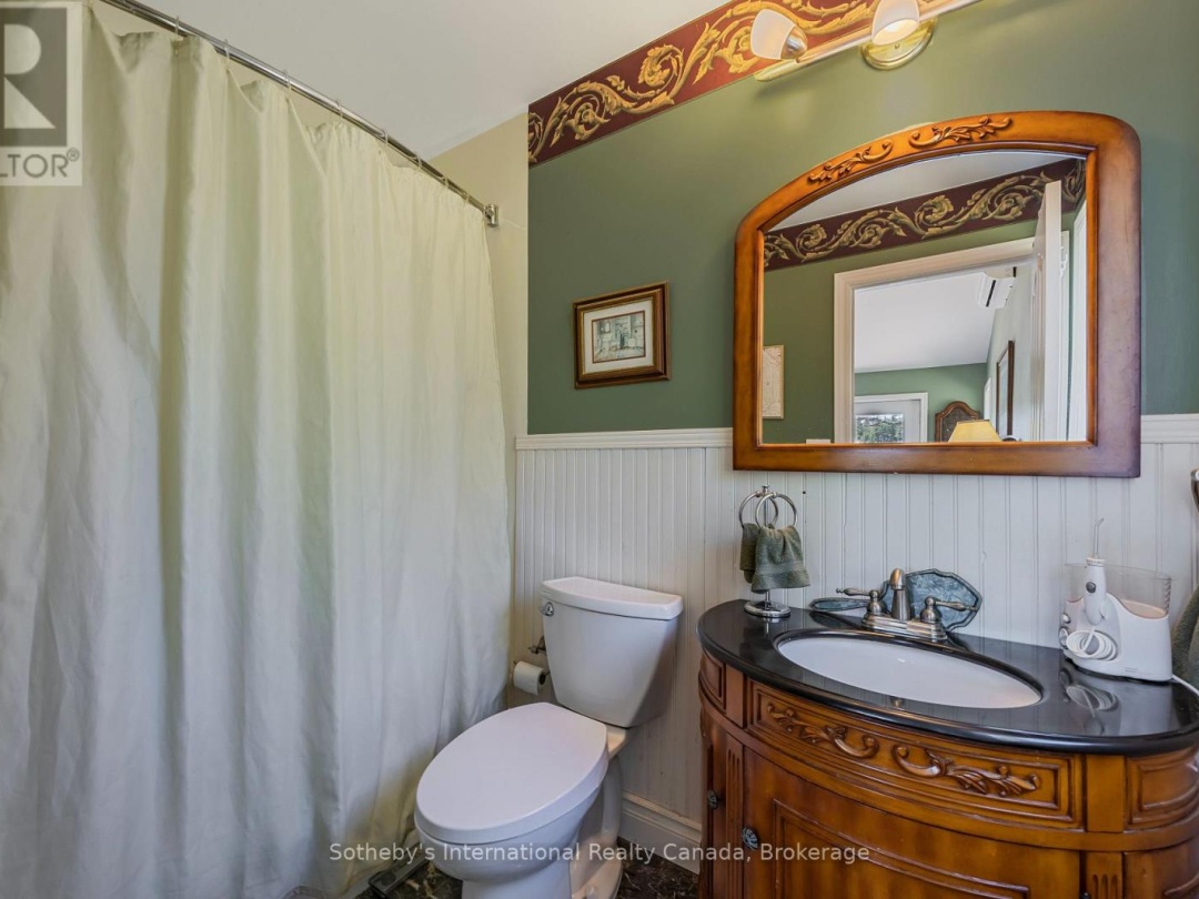 9 PAULS BAY ROAD, Harris Lake