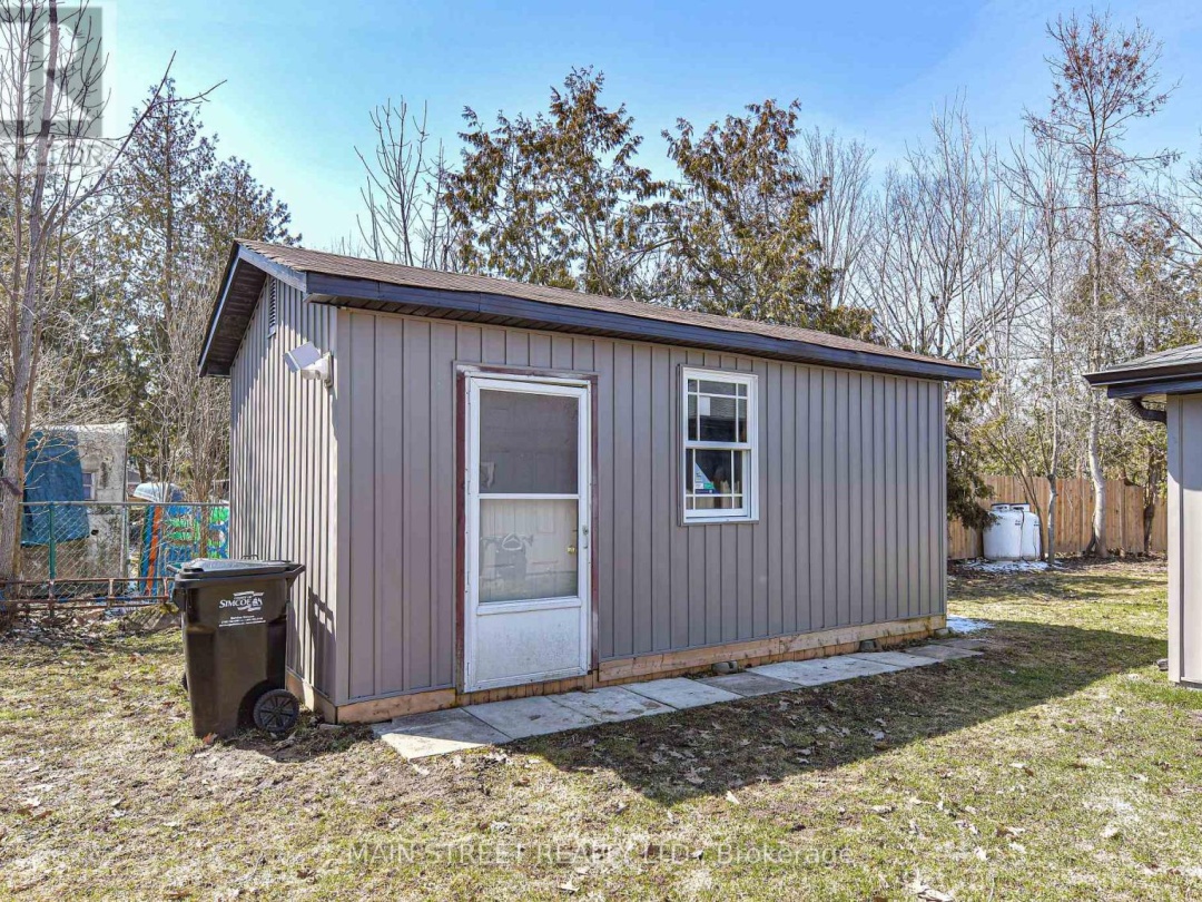 1079 SYLVAN  GLEN DRIVE, Dalrymple Lake