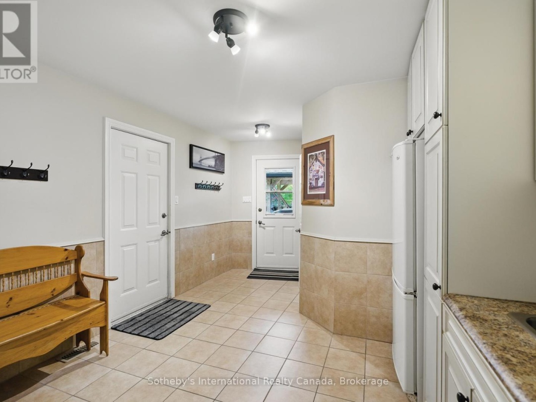 7583 OAK POINT ROAD, 