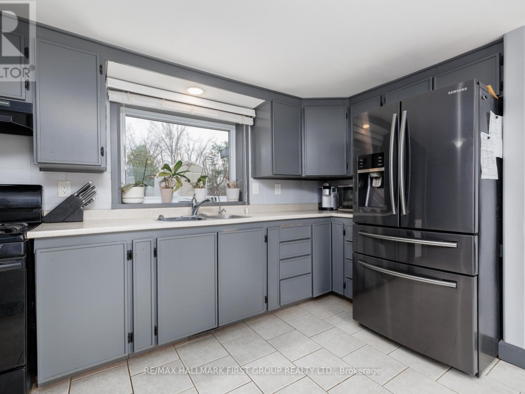 6386 BLUEBIRD STREET, St John Lake