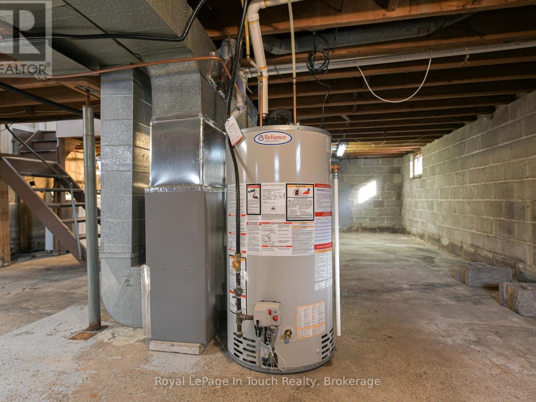 95 WESTMOUNT DRIVE N, 