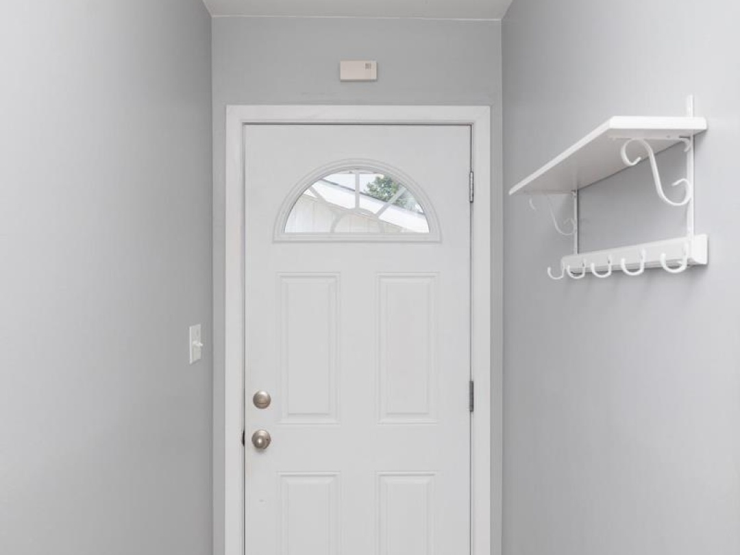 11 LAKEVIEW CRESCENT, 