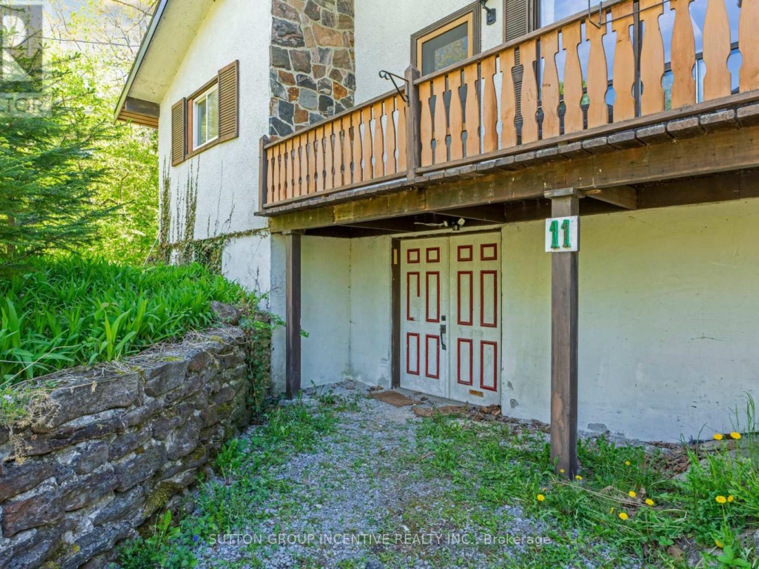 11 MACKENZIE PLACE, Balsam Lake