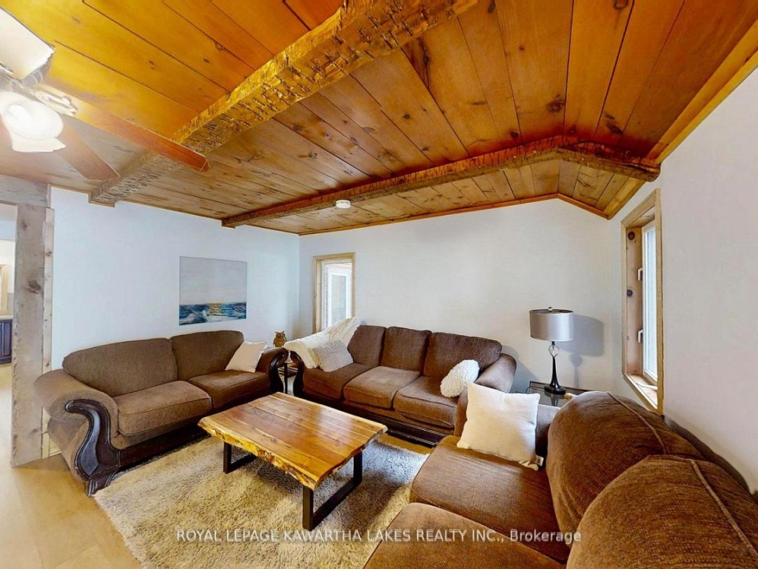 1136 SYLVAN GLEN DRIVE, Dalrymple-South Lake