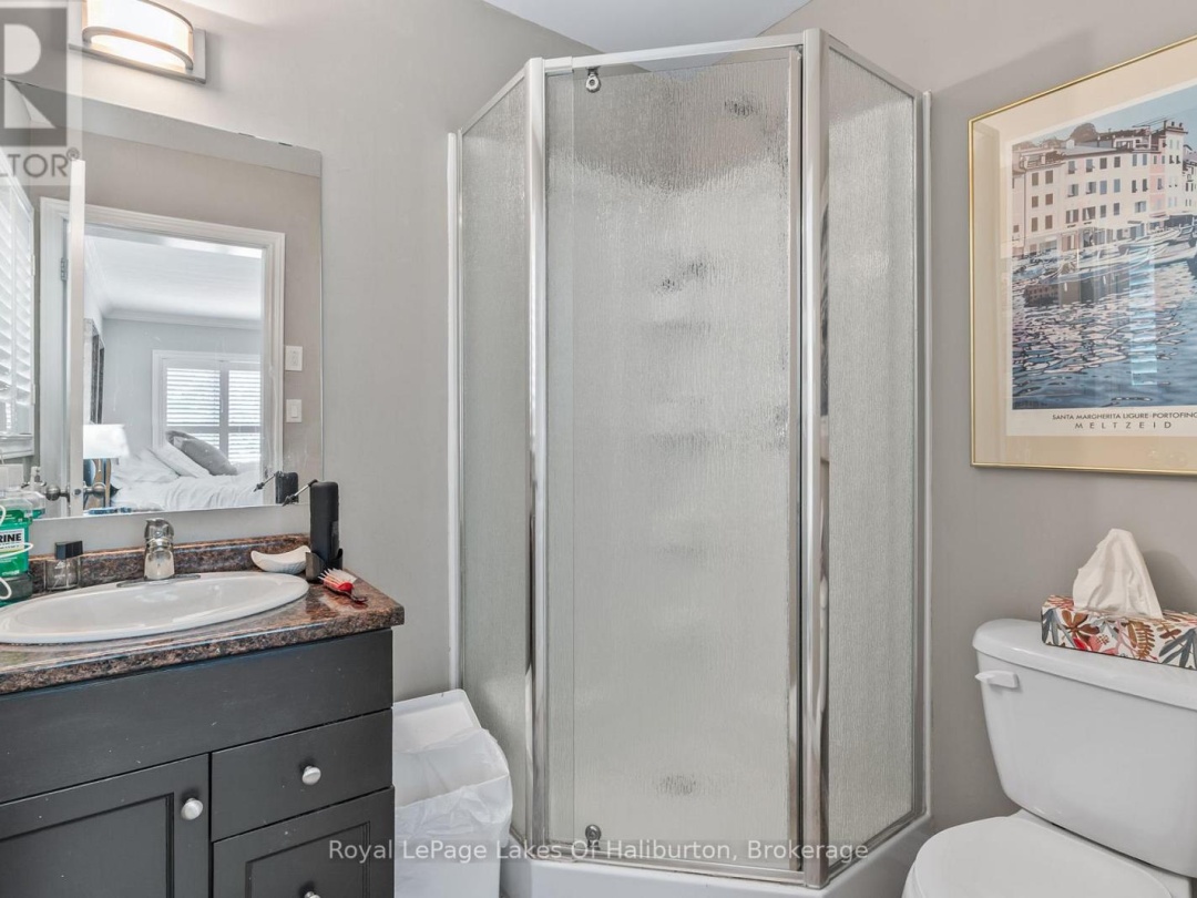 1030 SAWDUST ROAD N, 