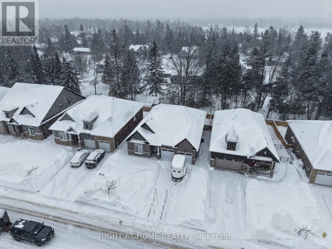 19 HILLCROFT WAY, Kawartha Lakes (Bobcaygeon)