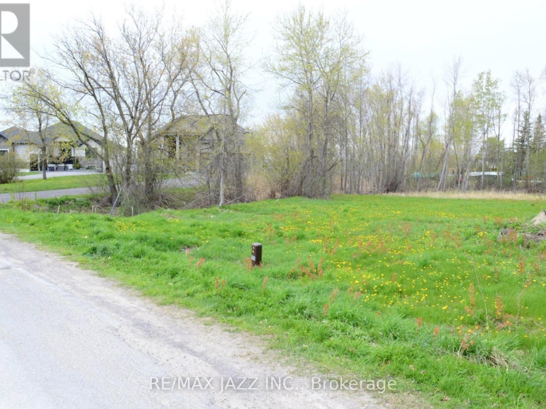 8 HELEN CRESCENT, Lake Scugog