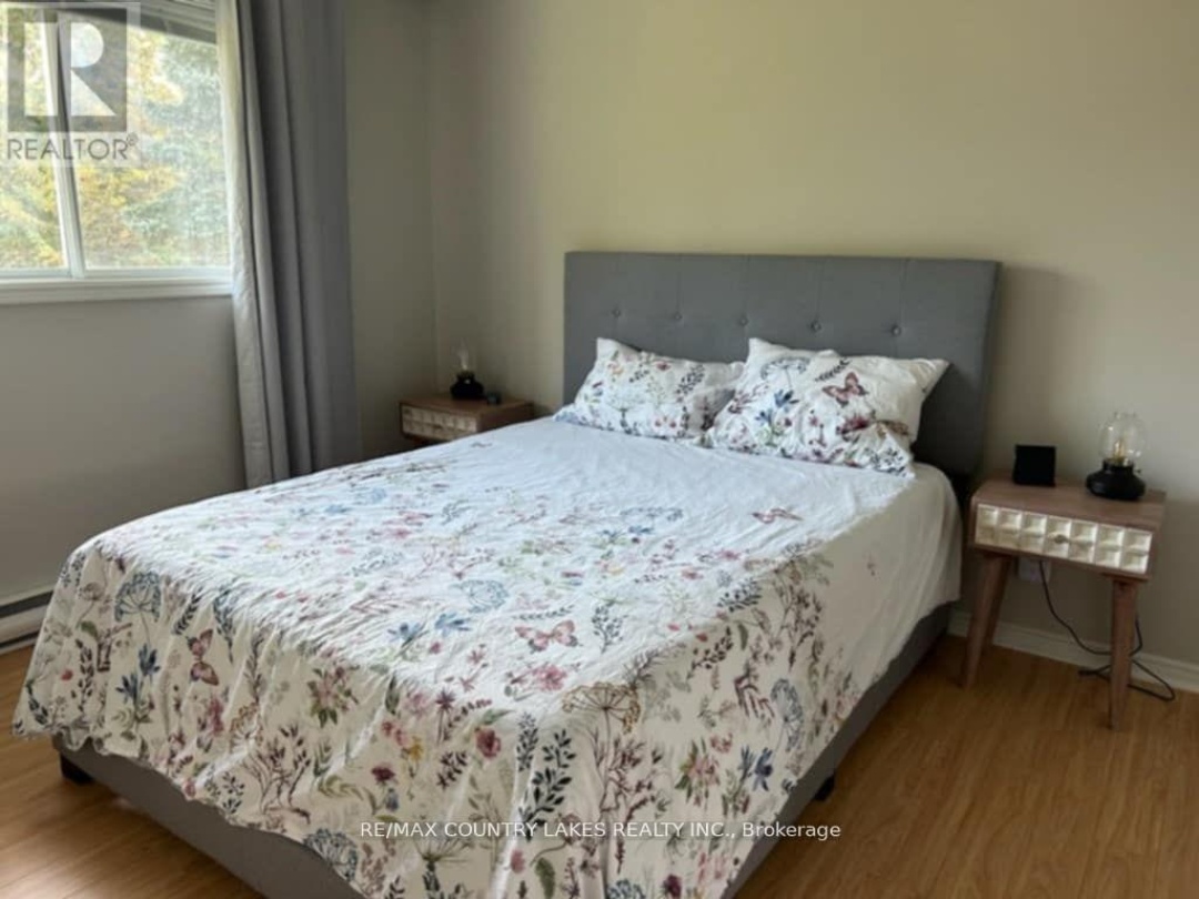 47 LAKE AVENUE, Lake Simcoe