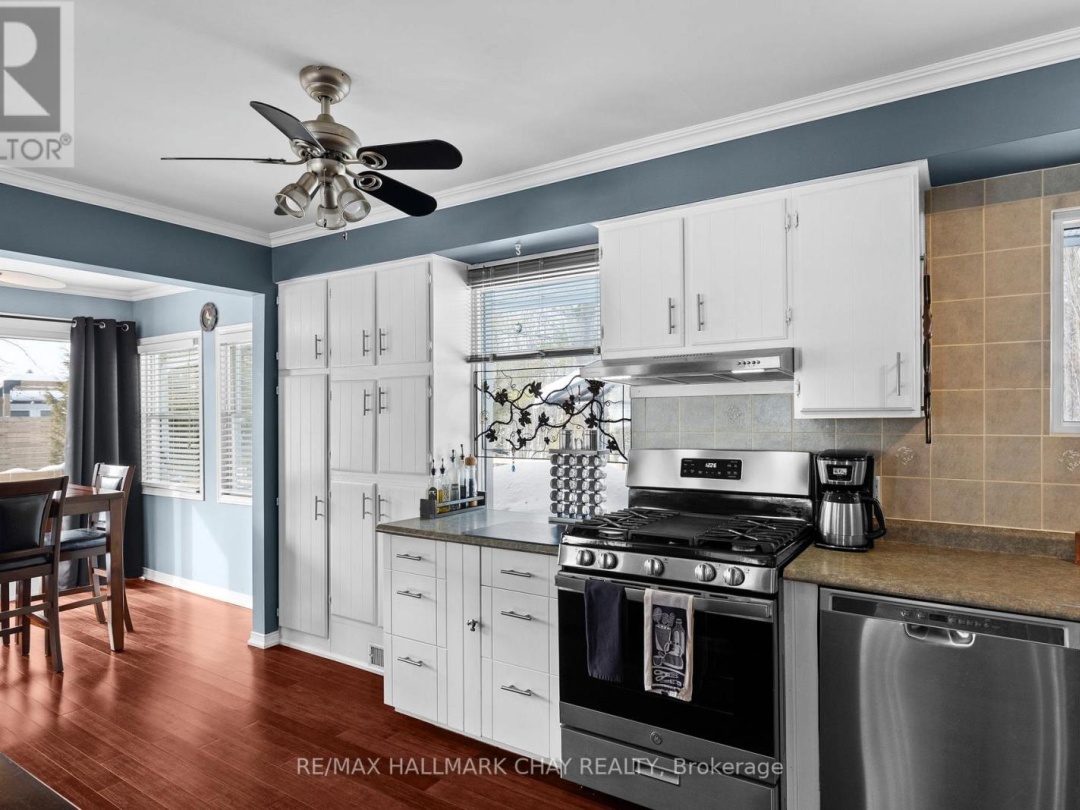3194 SHOREVIEW DRIVE, 