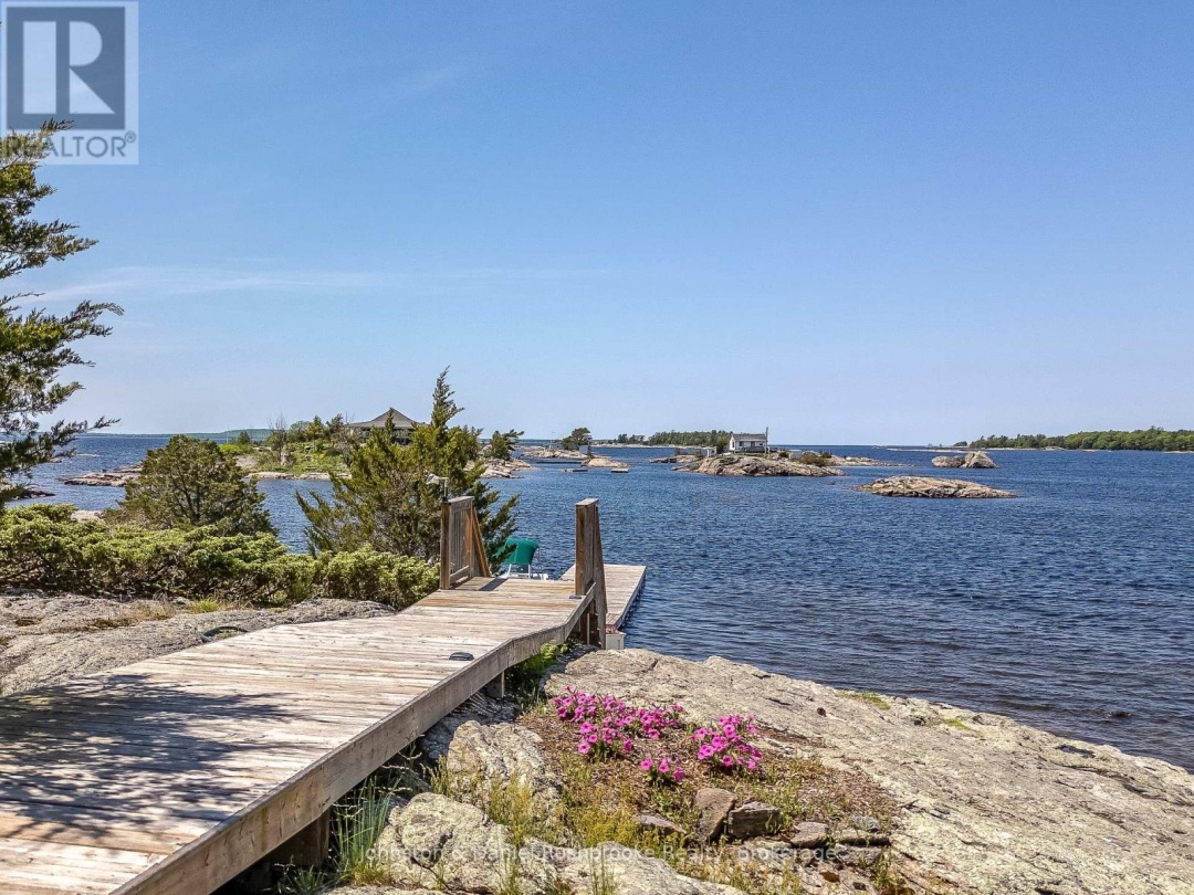 2 ISLAND 1210, Georgian Bay